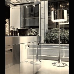 SPUN LIGHT F GULVLAMPE FLOS