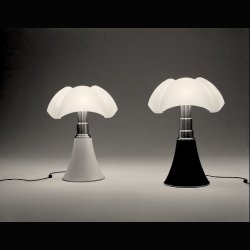 PIPISTRELLO TABLE LAMP MEDIUM BLACK . GAE AULENTI 