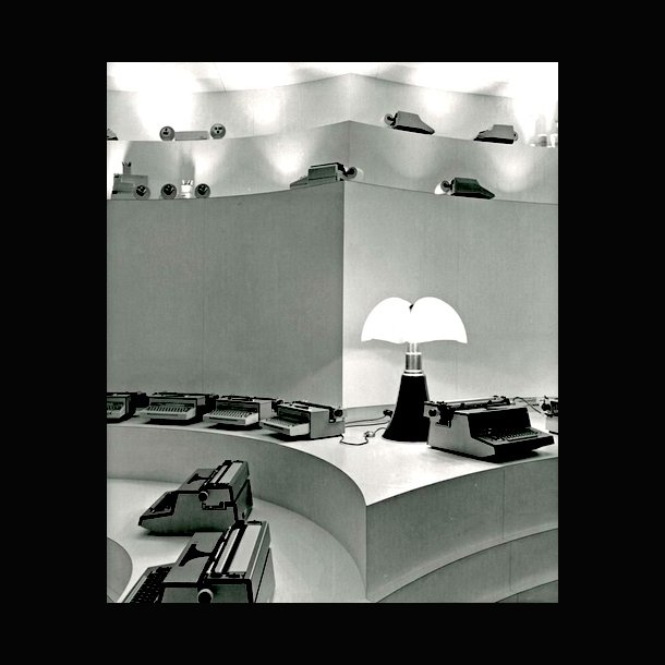 PIPISTRELLO . BLACK  . OLIVETTI PARIS 1965