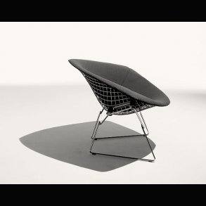BERTOIA LOUNGE DIAMOND CHAIR . MODEL . KNOLL