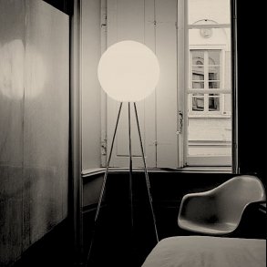 PRIMA SIGNORA GULVLAMPE FONTANA ARTE