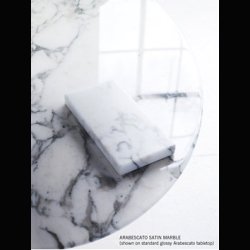 SAARINEN MARBLE TABLE . KNOLL