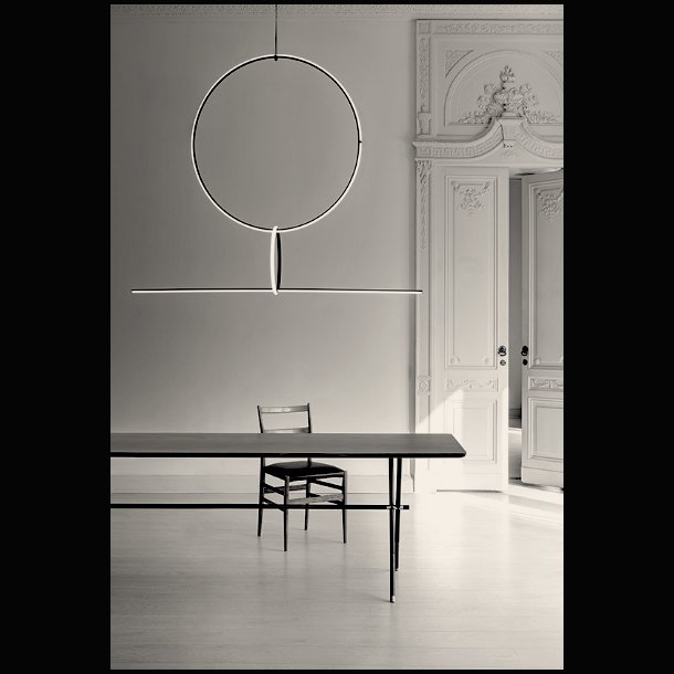 ARRANGEMENTS MICHAEL ANASTASSIADES . FLOS