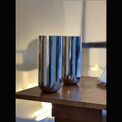  VASE . 24 CM H . POLISHED STEEL . ART DECO