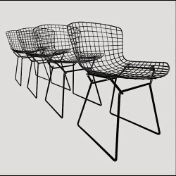 BERTOIA DIAMOND CHAIR . OUTDOOR FURNITURE .  KNOLL