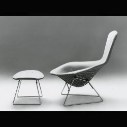  BIRD CHAIR . HARRY BERTOIA . KNOLL 