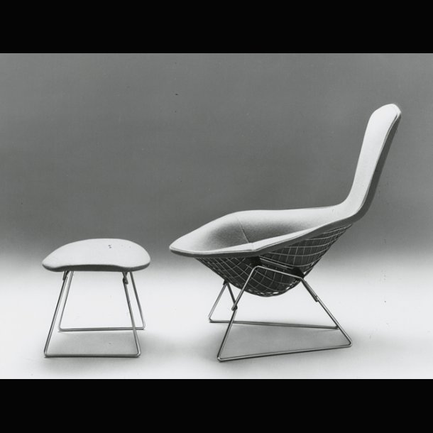  BIRD CHAIR . HARRY BERTOIA . KNOLL 
