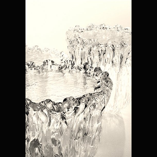 FOUNTAIN TABLE . TOKUJIN YOSHIOKA 