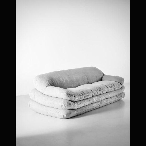 FAYE TOOGOOD . SOLAR SOFA