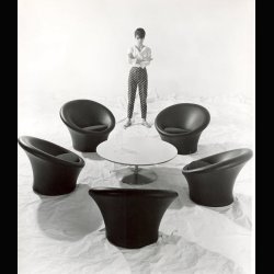 MUSHROOM CHAIR . PIERRE PAULIN