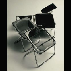 PLONA CHAIR
