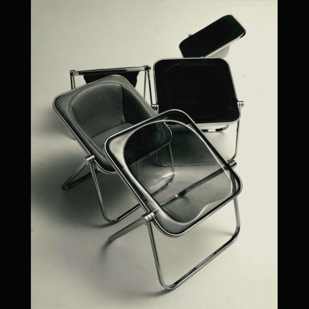 PLONA CHAIR