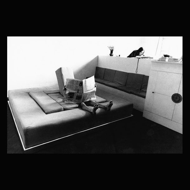 RUMBLE  SOFA  .   POLTRONOVA 
