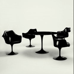 BLACK TULIP CHAIR . KNOLL 