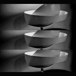 WHITE SATURN TABLE LAMP . SERGE MOUILLE . MADE IN FRANCE 