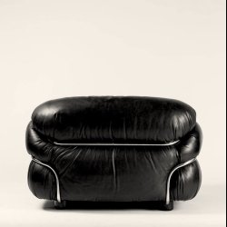 SESANN LEATHER ARMCHAIR . BY GIANFRANCO FRATTINI 