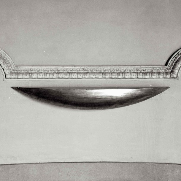 CIOTOLA CONSOLE SILVER  . 140 CM . COLLECTORS PIECE . BY META MEMPHIS 