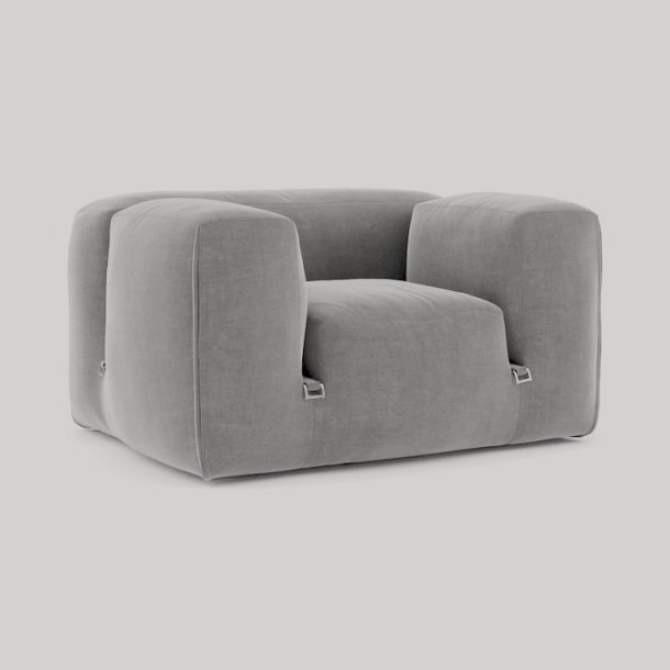 LE MURA ARMCHAIR . BY MARIO BELLINI 