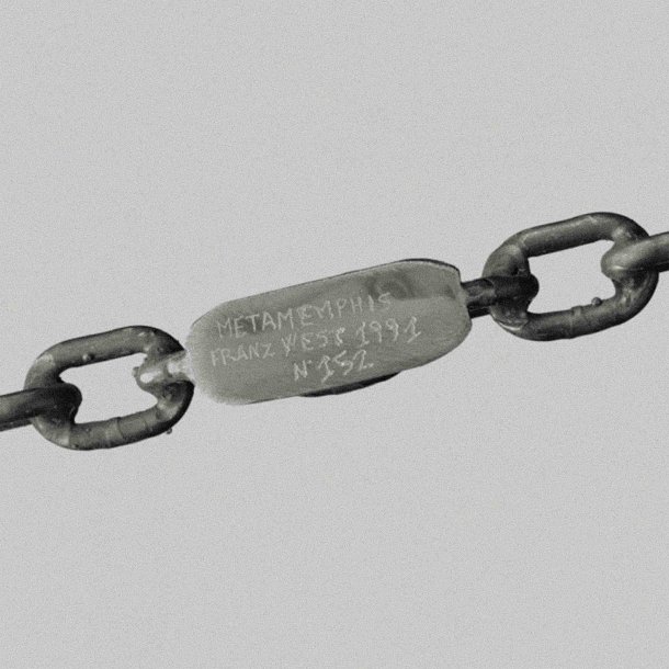 IRON CHAIN LIGHT PIECE 190 CM . LIMITED EDITION . BY ARTIST FRANZ WEST . META MEMPHIS 