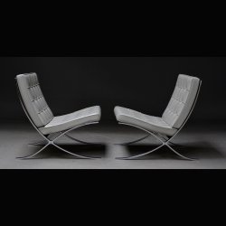 BARCELONA CHAIR . MIES VAN DER ROHE . BY KNOLL 