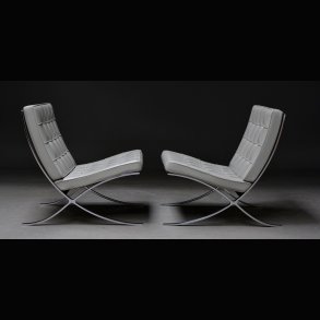 BARCELONA CHAIR . MIES VAN DER ROHE . BY KNOLL 