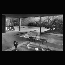 BERTOIA DIAMOND CHAIR . OUTDOOR FURNITURE .  KNOLL