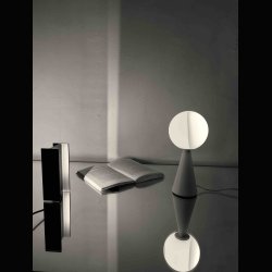 GIO PONTI . MINI WHITE BILIA TABLE LAMP . FONTANA ARTE