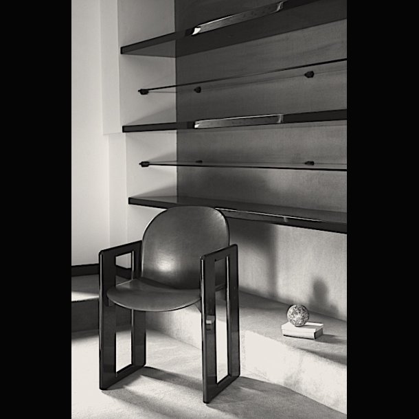 DIALOGO CHAIR . BY AFRA &amp; TOBIA SCARPA 