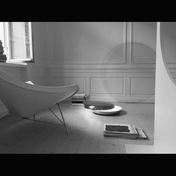 LOOP POLISHED STEEL LIGHT OBJECT . 