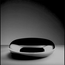 LOOP LAMP . POLISHED STEEL LIGHT OBJECT . 