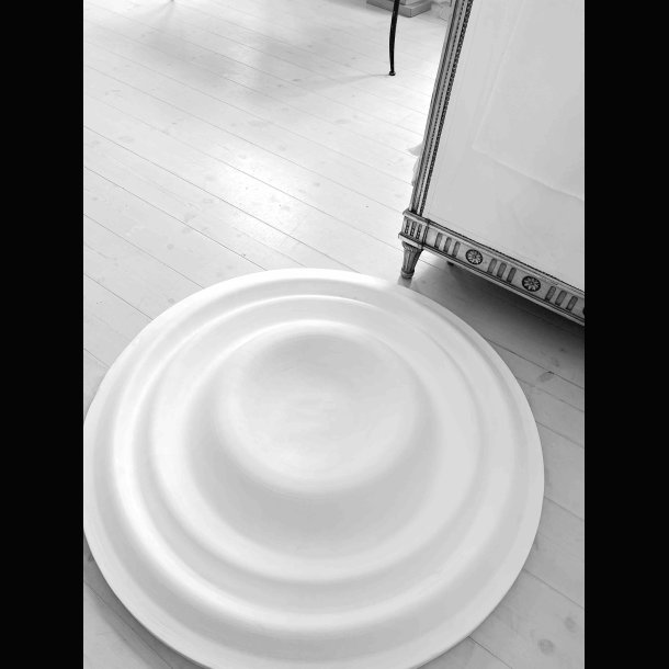 GIANT GYPSUM ARTWORK . BY  L. WEIMANN 