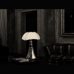 PIPISTRELLO GOLD SATIN .  LAMPE GAE AULENTI 