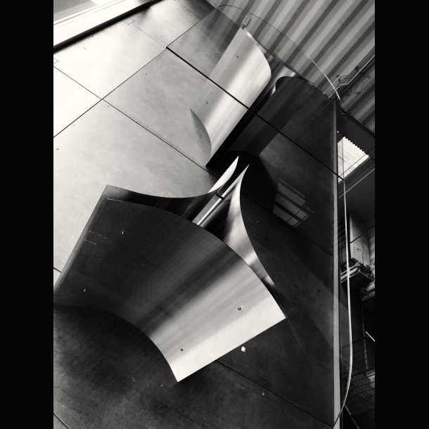 STEEL TABLE . DINING TABLE . SACRECOEUR STUDIO 