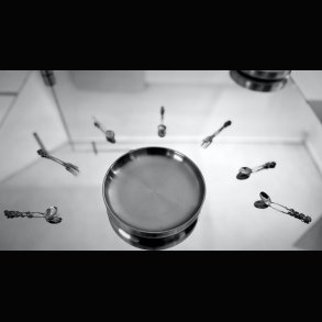  STEEL DINING PLATE . TERMO . BRUSHED STEEL 