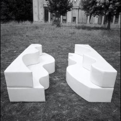 SUPERONDA . BY ARCHIZOOM . POLTRONOVA 