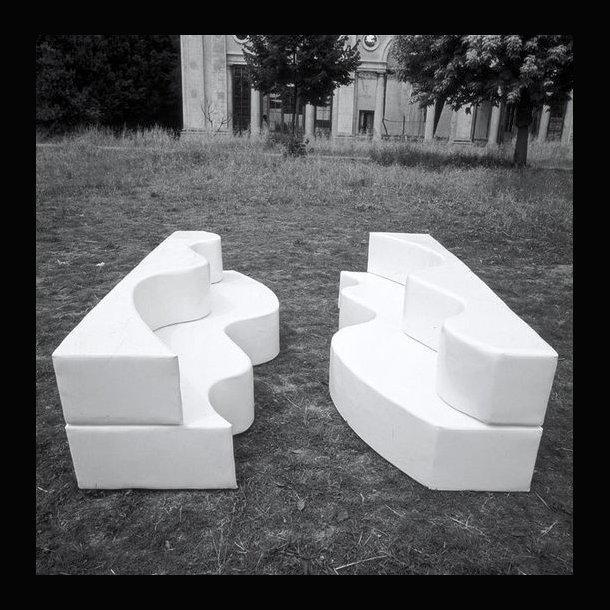 SUPERONDA . BY ARCHIZOOM . POLTRONOVA 