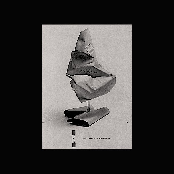 TULIP CHAIR  .  KNOLL 