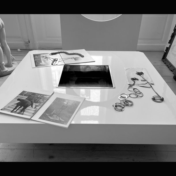 WILLY RIZZO . Iconic coffee table . 70s